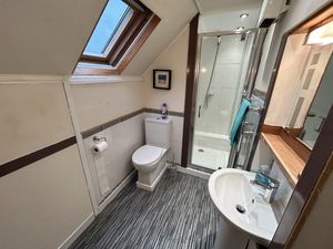 Photo 25- click for photo gallery